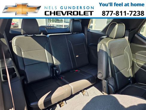 Used 2023 Chevrolet Traverse Premier w/ Redline Edition AWD/4WD image 13