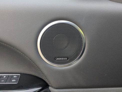 Used 2021 Land Rover Range Rover Sport HSE Silver Edition image 14