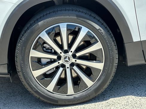 Certified 2023 Mercedes-Benz GLB 250 4MATIC image 37