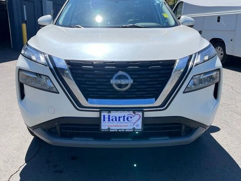Used 2023 Nissan Rogue SV w/ SV Premium B Package AWD/4WD image 2
