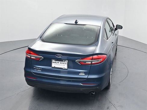 Used 2019 Ford Fusion SE image 45