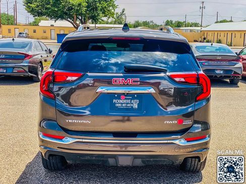 Used 2020 GMC Terrain Denali w/ Denali Premium Package AWD/4WD image 7