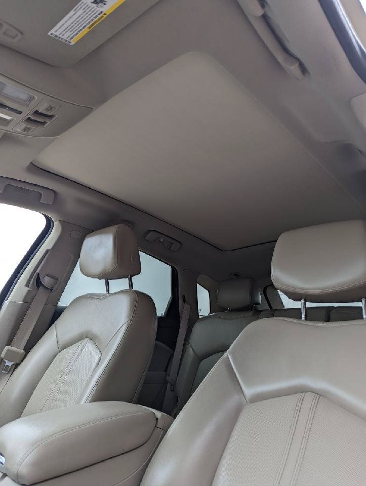 Used 2014 Cadillac SRX Luxury FWD image 2
