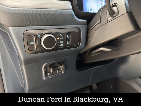 New 2025 Ford Maverick XLT w/ XLT Luxury Package image 18