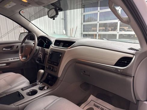 Used 2017 Chevrolet Traverse LS image 25