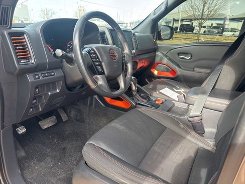 Used 2022 Nissan Frontier Pro-X w/ Technology Package image 2