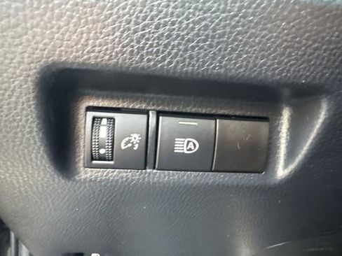 Used 2023 Toyota RAV4 AWD Hybrid image 29