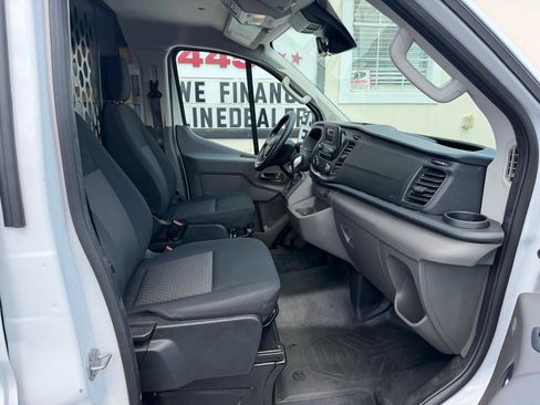 Used 2025 Ford Transit 250 Low Roof w/ Exterior Upgrade Package RWD image 22