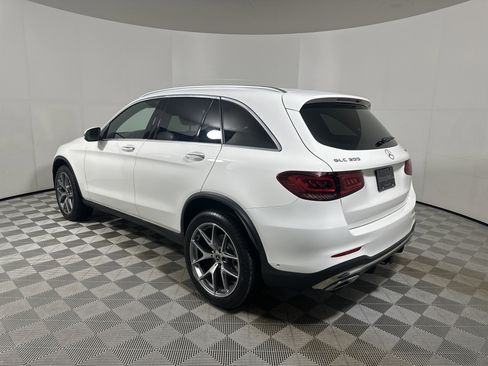 Used 2022 Mercedes-Benz GLC 300 4MATIC image 5