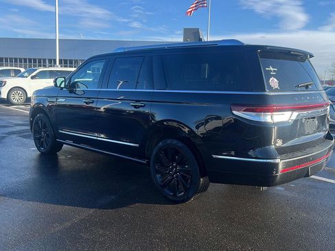 Used 2023 Lincoln Navigator L Reserve image 10