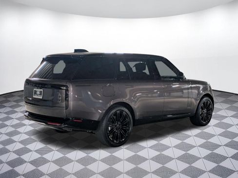New 2026 Land Rover Range Rover Long Wheelbase SE AWD/4WD image 9