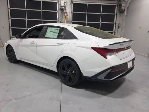 New 2026 Hyundai Elantra SEL Sport Premium FWD image 9