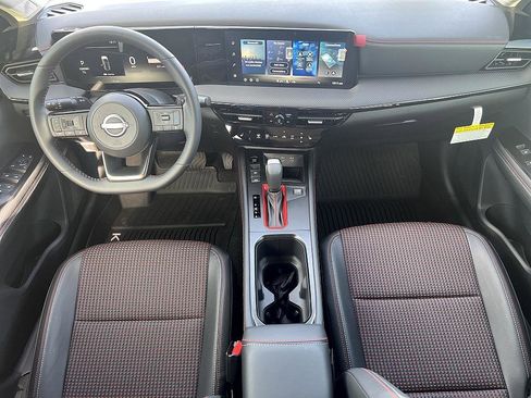 New 2026 Nissan Kicks SR image 8