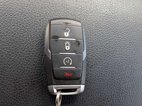 Used 2020 RAM 1500 Big Horn AWD/4WD image 31
