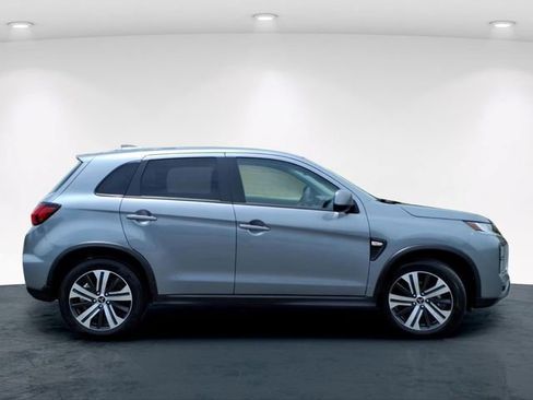 Used 2025 Mitsubishi Outlander Sport ES AWD/4WD image 7