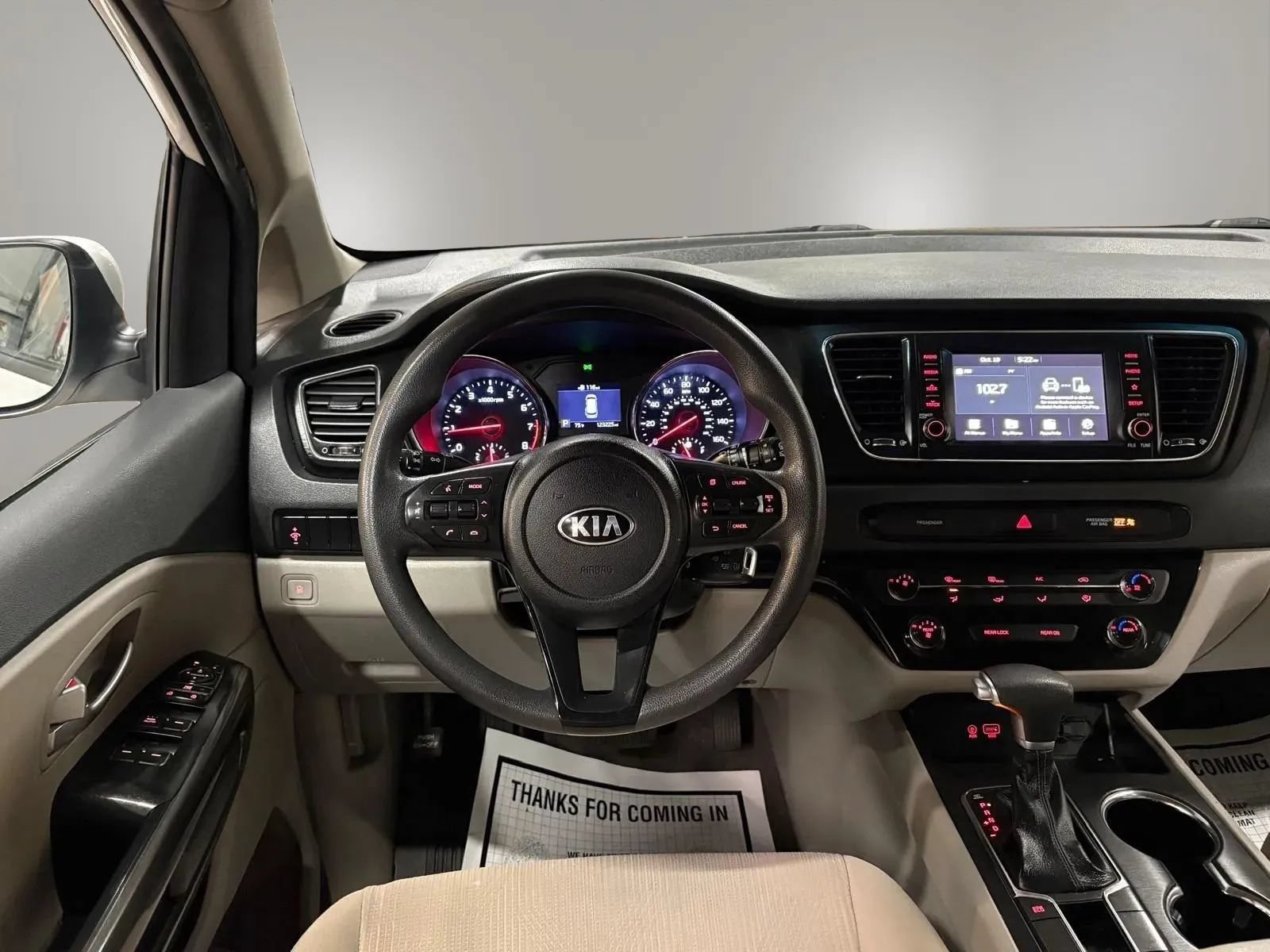 Used 2020 Kia Sedona LX FWD image 15