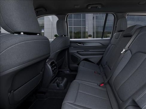 New 2026 Jeep Grand Cherokee L Laredo image 23