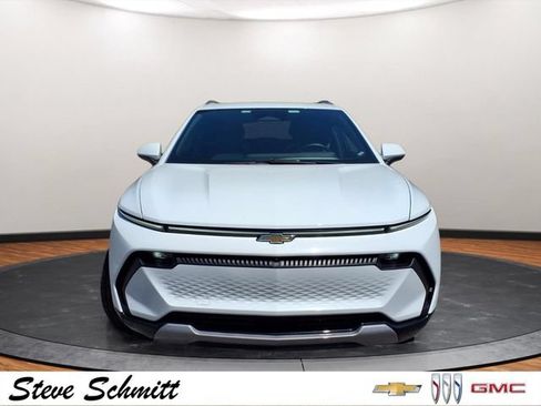 Used 2025 Chevrolet Equinox EV LT FWD image 28