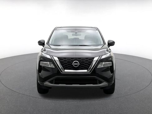 Used 2025 Nissan Rogue SV AWD/4WD image 2