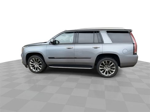 Certified 2020 Cadillac Escalade Luxury w/ Escalade Sport Edition image 5