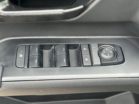 Used 2025 Toyota Tacoma SR5 image 23