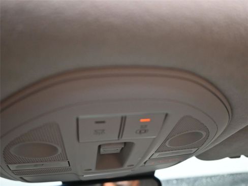 Used 2021 Genesis G70 2.0T w/ Prestige Package image 17