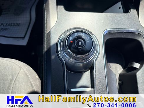 Used 2019 Ford Fusion SE FWD image 24