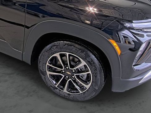 New 2026 Chevrolet TrailBlazer LT w/ Convenience Package FWD image 16