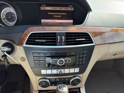 Used 2012 Mercedes-Benz C 250 Sedan image 2