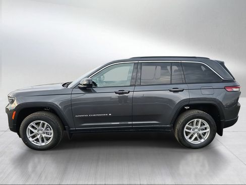 New 2025 Jeep Grand Cherokee Laredo X w/ Luxury Tech Group I image 3