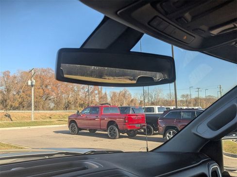 Used 2019 GMC Sierra 1500 SLT image 34