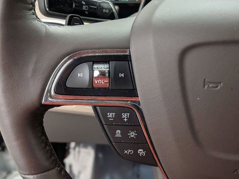 Used 2023 Lincoln Navigator Reserve image 16