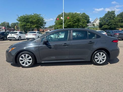 Used 2024 Toyota Corolla LE FWD image 4
