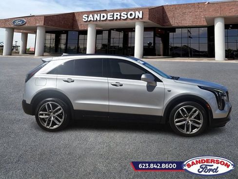 Used 2019 Cadillac XT4 Sport image 2