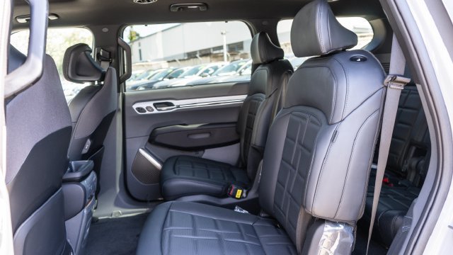 Used 2026 Kia EV9 Land w/ Nightfall Edition Package AWD/4WD image 21