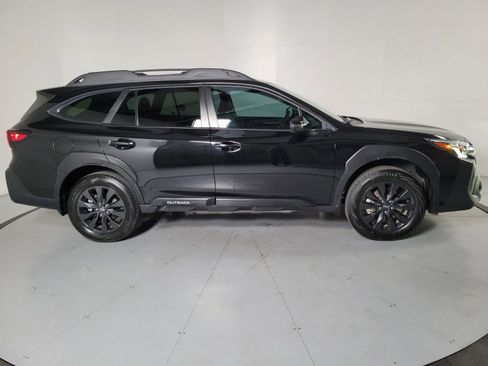 Certified 2025 Subaru Outback Onyx Edition image 3