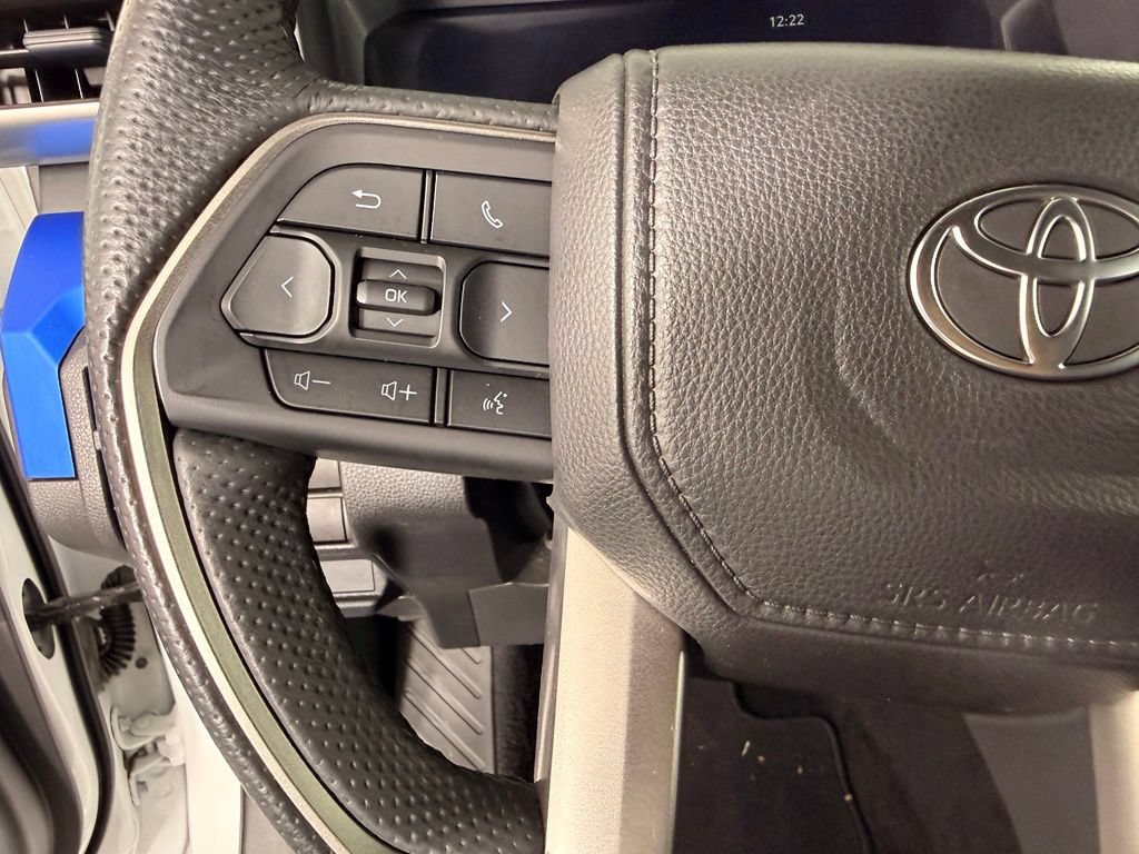 Certified 2025 Toyota Tacoma TRD Off-Road AWD/4WD image 20