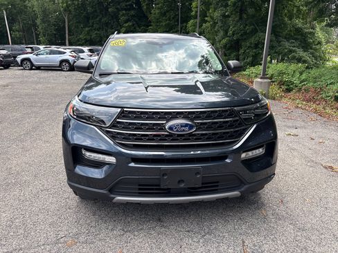 Used 2024 Ford Explorer XLT w/ Equipment Group 202A AWD/4WD image 2