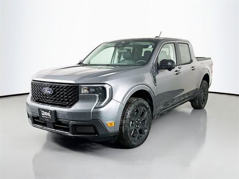 New 2026 Ford Maverick Lariat w/ Black Appearance Package image 3