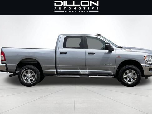 Used 2024 RAM 2500 Big Horn AWD/4WD image 3