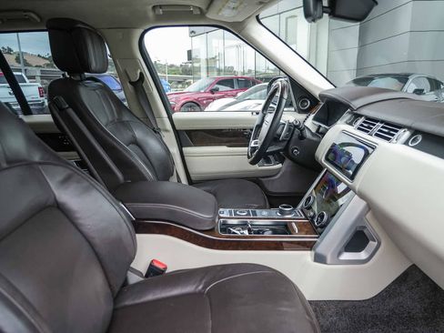 Used 2021 Land Rover Range Rover Autobiography AWD/4WD image 17