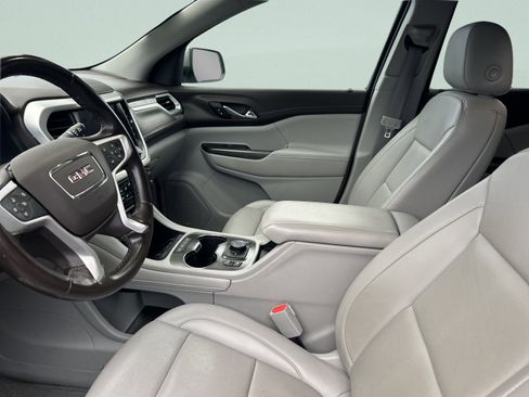 Used 2023 GMC Acadia SLT image 22