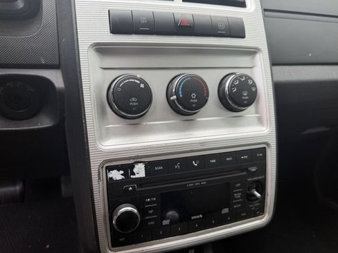 Used 2009 Dodge Journey SXT FWD image 20