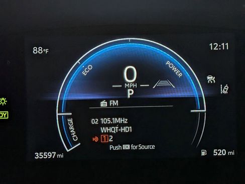 Used 2025 Toyota Camry LE image 16