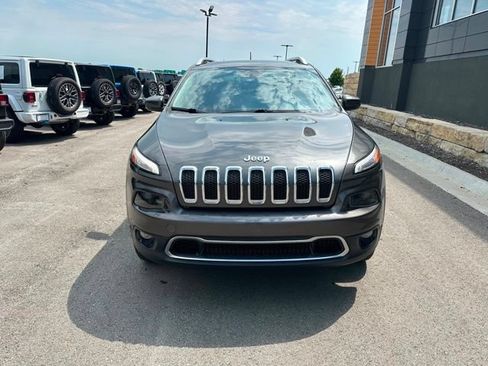 Used 2015 Jeep Cherokee Limited w/ Luxury Group AWD/4WD image 8