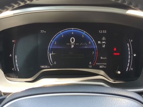Used 2024 Toyota Corolla XSE FWD image 15
