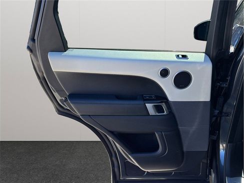 Used 2019 Land Rover Range Rover Sport HST image 42