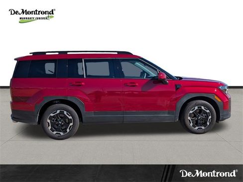 Used 2025 Hyundai Santa Fe SEL image 4