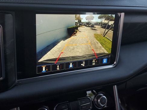 Used 2022 GMC Yukon Denali image 30