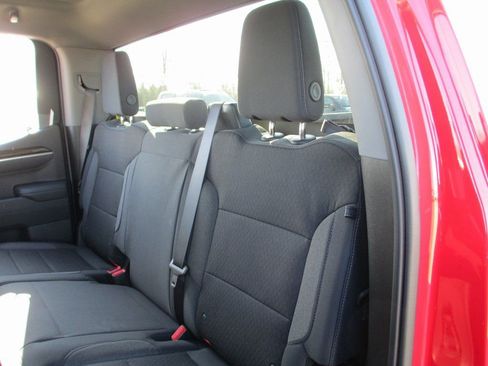 New 2026 GMC Sierra 1500 SLE image 13